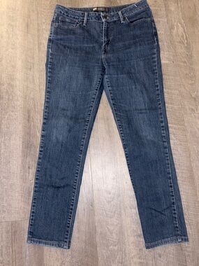 Levi's Women's Dark Blue Straight Leg Jeans